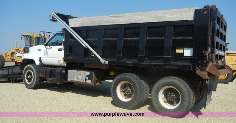 image for item D9938 1990 GMC TopKick SLE dump truck