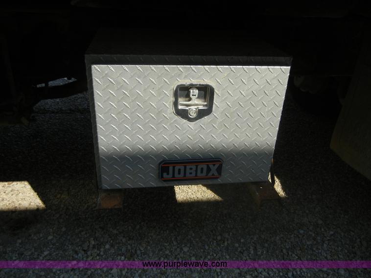 image for item D9940 1997 International 4900 dump truck