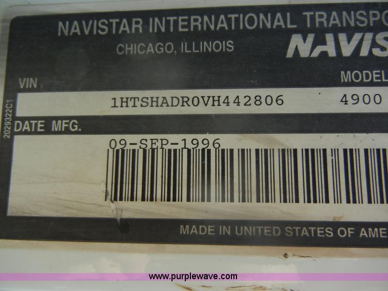 image for item D9940 1997 International 4900 dump truck