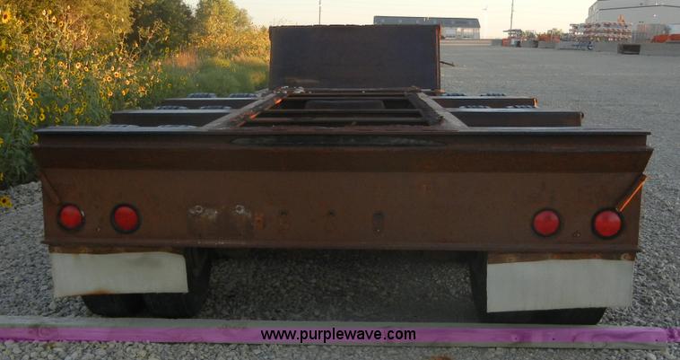 image for item D9945 1985 Trail-Eze 41.5' lowboy trailer