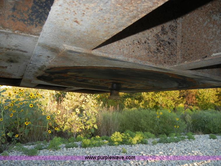 image for item D9945 1985 Trail-Eze 41.5' lowboy trailer