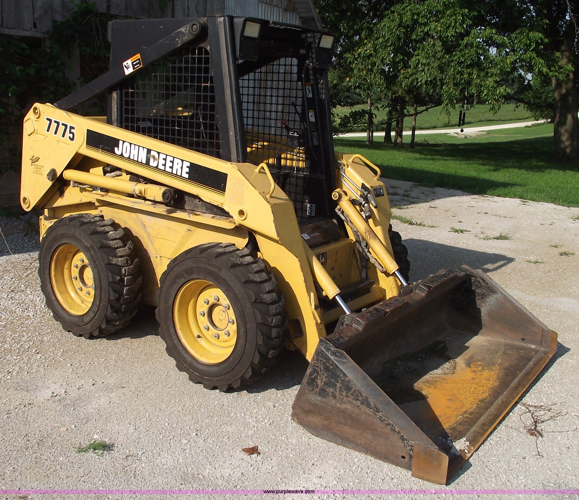 1998 John Deere 7775 skid steer in Pleasant Hill, MO Item A4022 sold