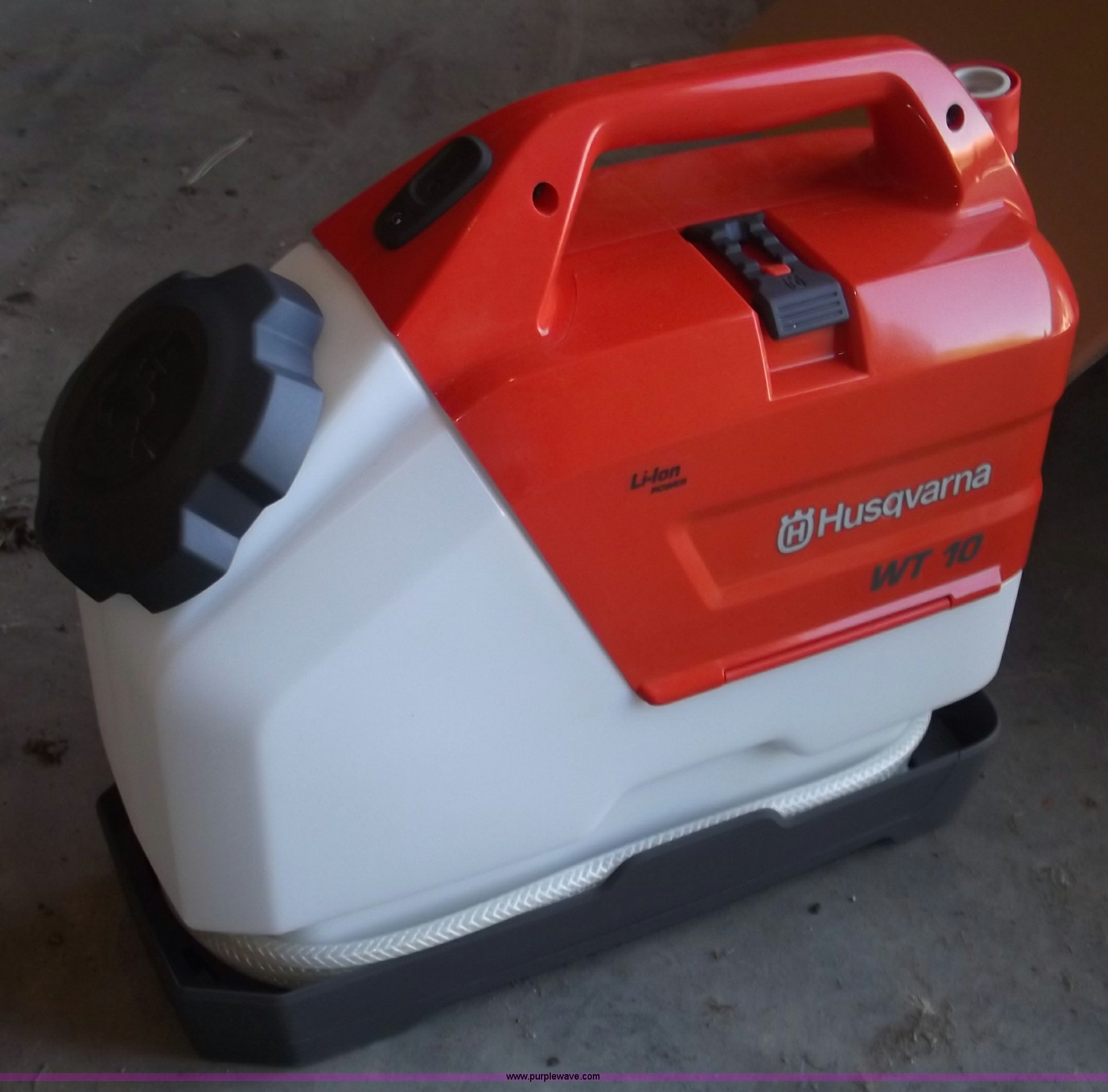 Husqvarna DM230 wet core drill in Roca, NE Item G9260 sold Purple Wave