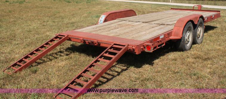 image for item A2301 1986 double axle car trailer