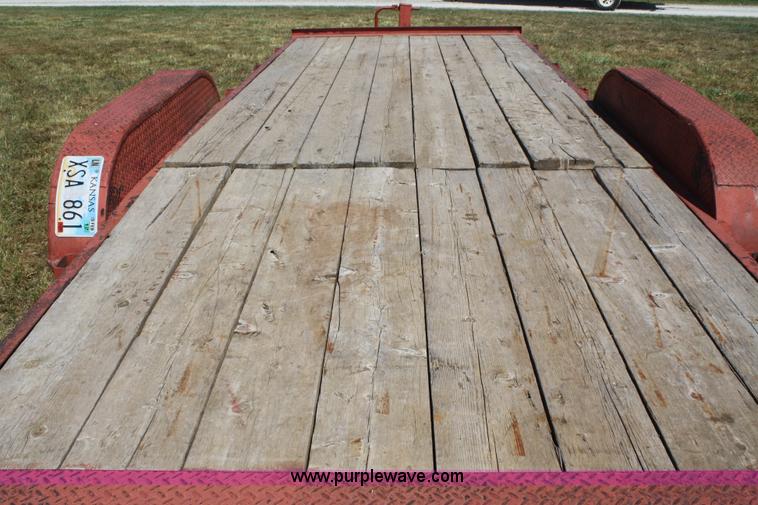 image for item A2301 1986 double axle car trailer