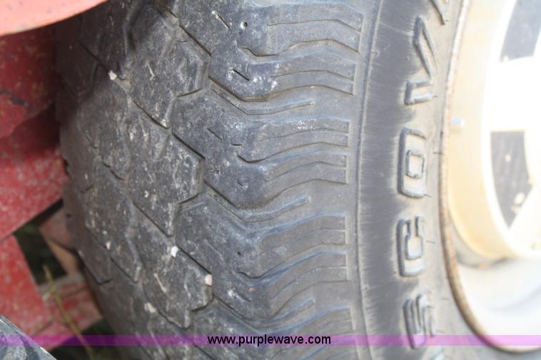 image for item A2301 1986 double axle car trailer