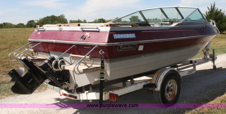 image for item A2309 1987 Beretta Success boat