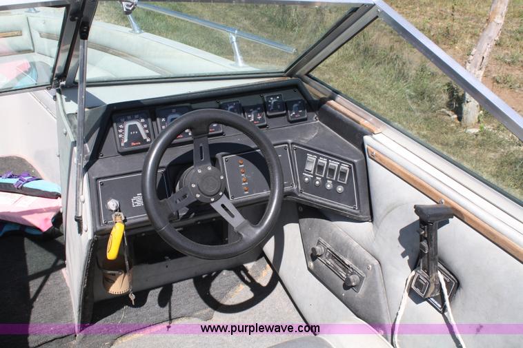 image for item A2309 1987 Beretta Success boat