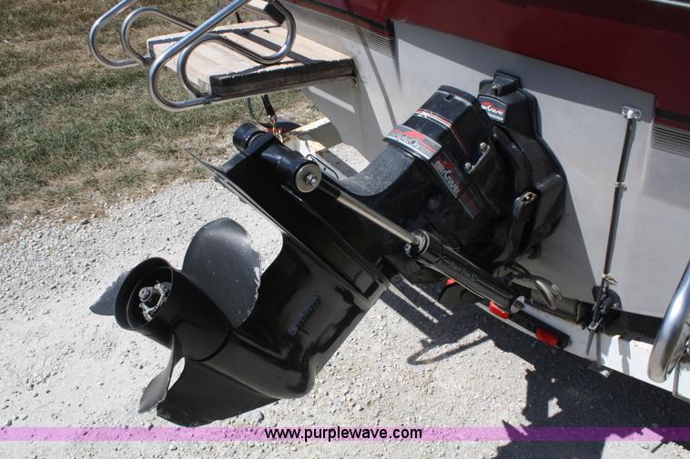 image for item A2309 1987 Beretta Success boat