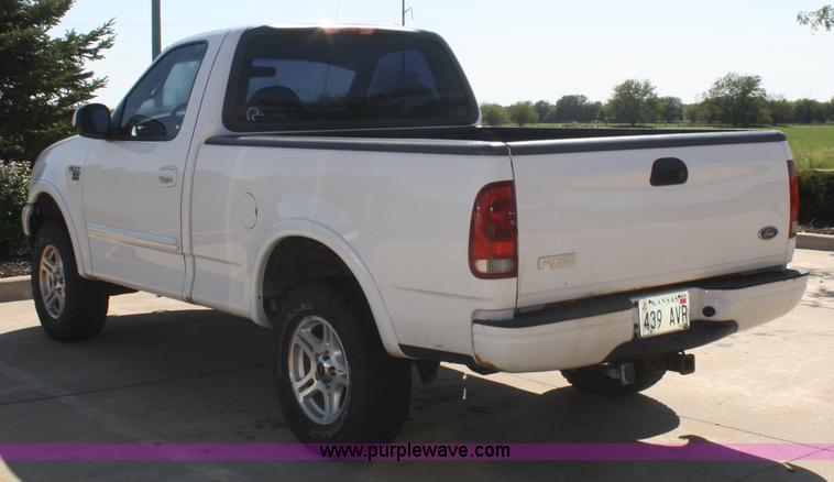 image for item A2334 2000 Ford F150 pickup truck