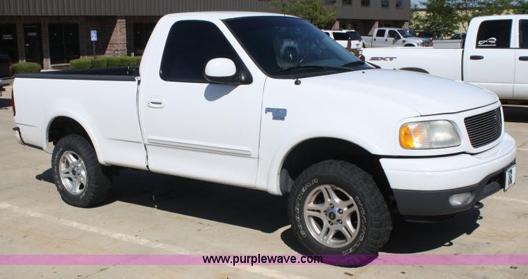 image for item A2334 2000 Ford F150 pickup truck