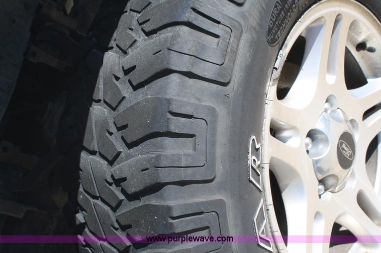 image for item A2334 2000 Ford F150 pickup truck