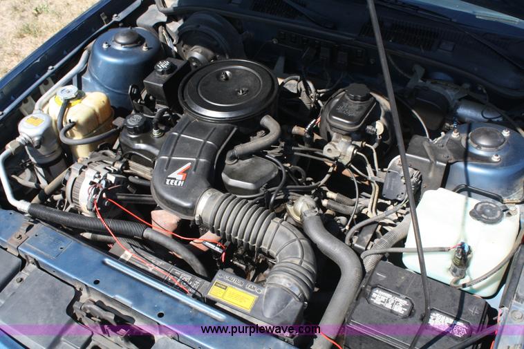 image for item A2347 1990 Pontiac Grand Am LE