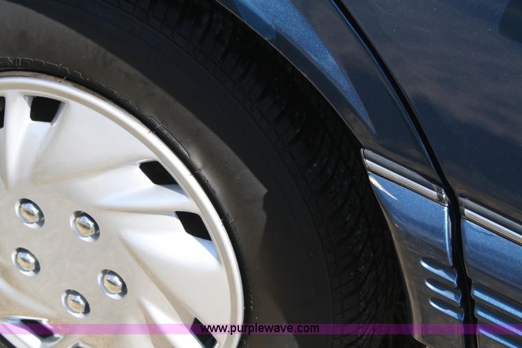 image for item A2347 1990 Pontiac Grand Am LE