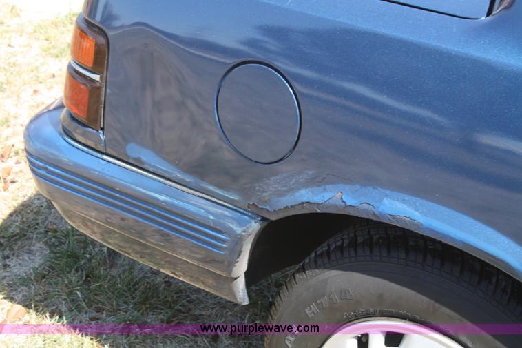 image for item A2347 1990 Pontiac Grand Am LE