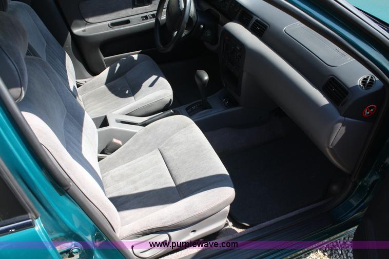image for item A2348 1997 Nissan Sentra