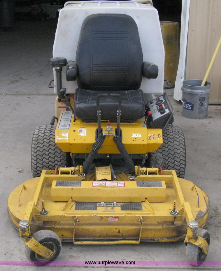 image for item A4336 2009 Walker ZTR high vac mower