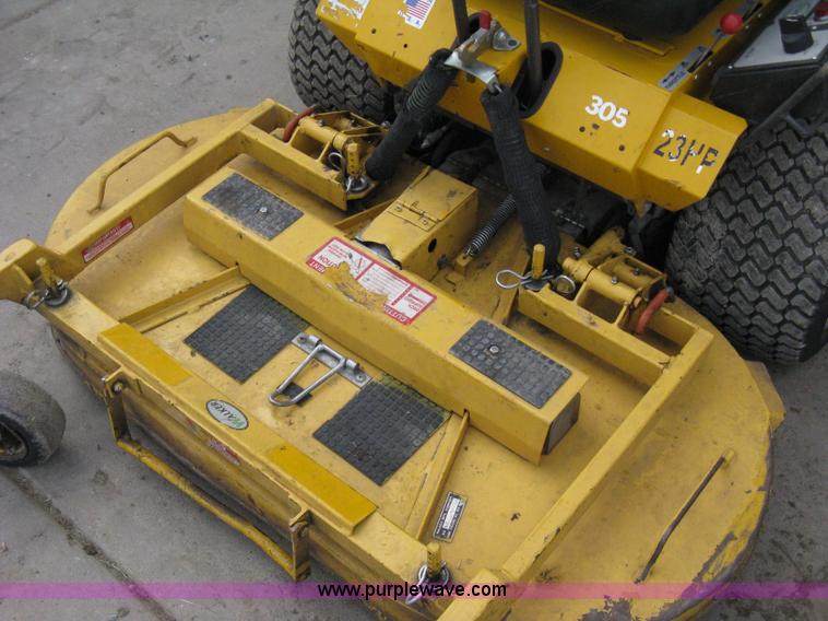 image for item A4336 2009 Walker ZTR high vac mower