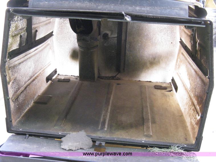 image for item A4336 2009 Walker ZTR high vac mower