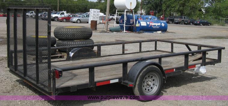 image for item A4337 2006 single axle trailer