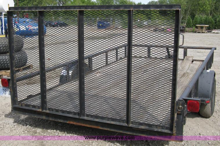 image for item A4337 2006 single axle trailer