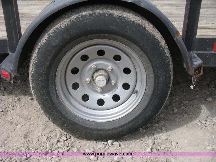 image for item A4337 2006 single axle trailer