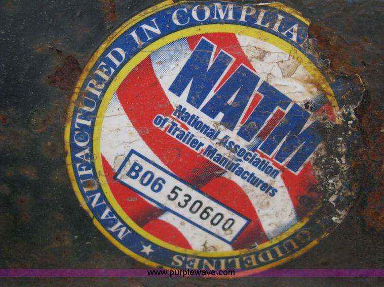 image for item A4337 2006 single axle trailer