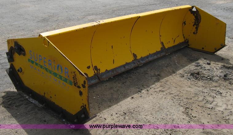 image for item A4338 2007 Arctic 10' sectional snow box plow