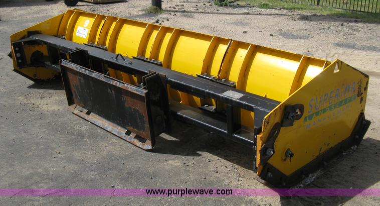 image for item A4338 2007 Arctic 10' sectional snow box plow