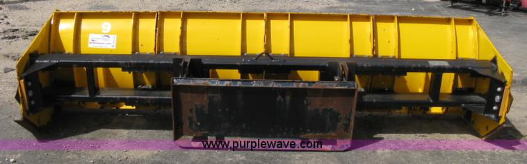 image for item A4338 2007 Arctic 10' sectional snow box plow