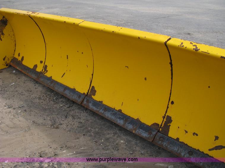 image for item A4338 2007 Arctic 10' sectional snow box plow