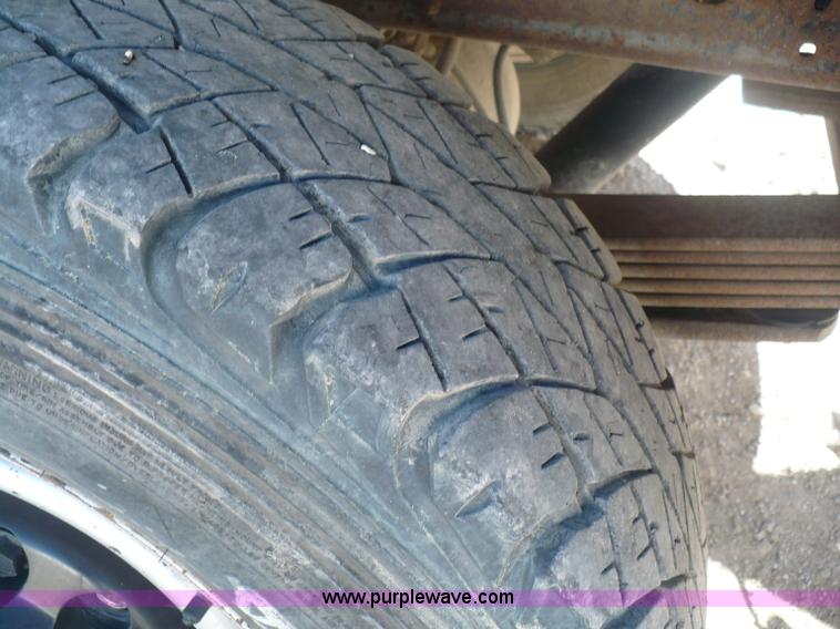 image for item A4859 2000 Chevrolet K2500 pickup truck