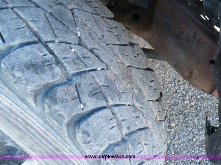 image for item A4859 2000 Chevrolet K2500 pickup truck