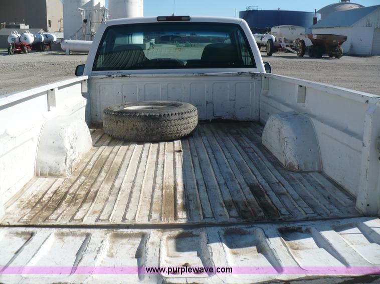 image for item A4859 2000 Chevrolet K2500 pickup truck