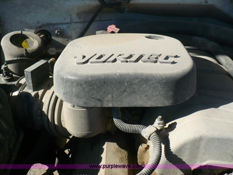 image for item A4859 2000 Chevrolet K2500 pickup truck