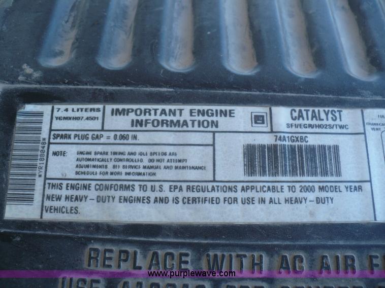 image for item A4859 2000 Chevrolet K2500 pickup truck