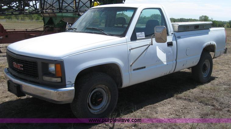 image for item A5169 1997 GMC Sierra 2500 pickup truck