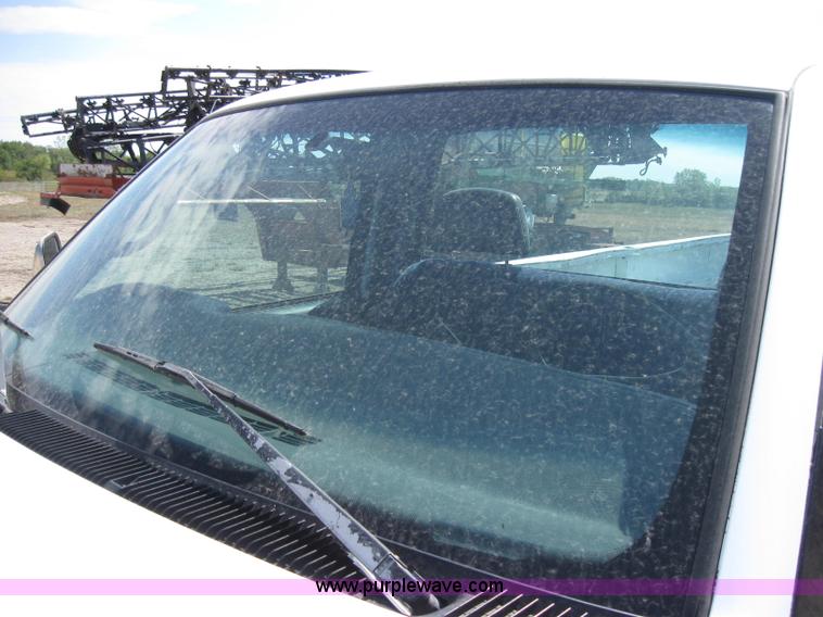 image for item A5169 1997 GMC Sierra 2500 pickup truck