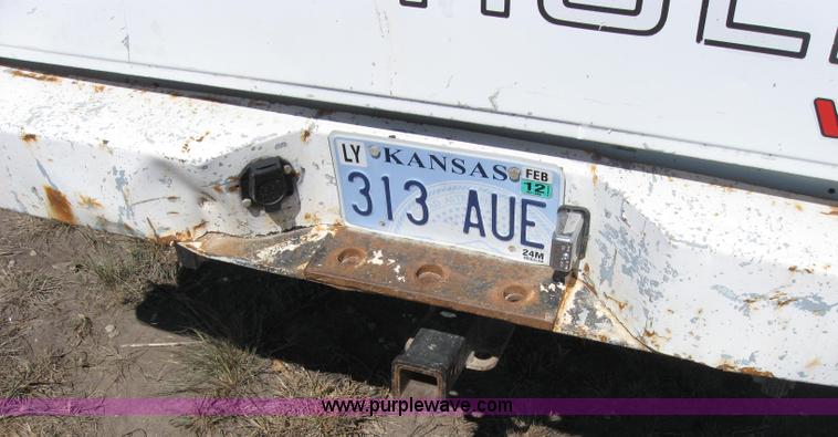 image for item A5169 1997 GMC Sierra 2500 pickup truck