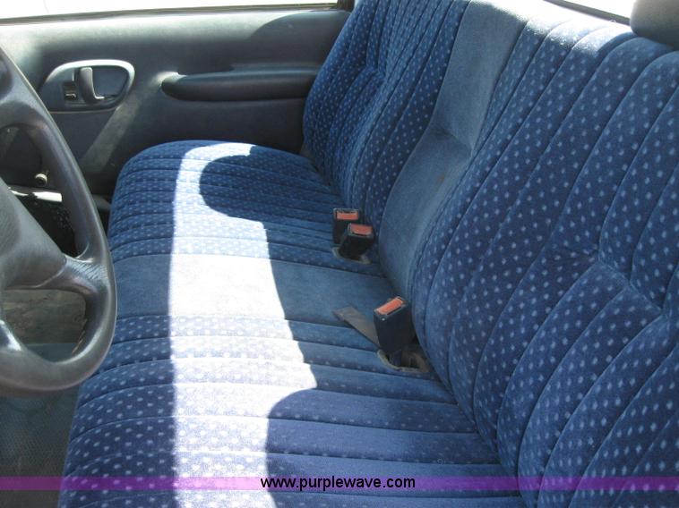 image for item A5169 1997 GMC Sierra 2500 pickup truck