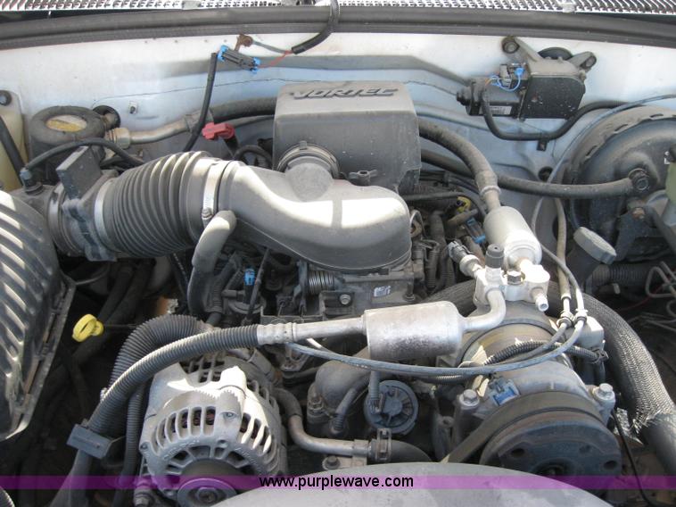 image for item A5169 1997 GMC Sierra 2500 pickup truck