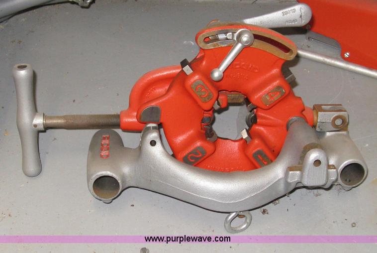 image for item B9563 Ridgid 300-T2 power drive complete pipe threader