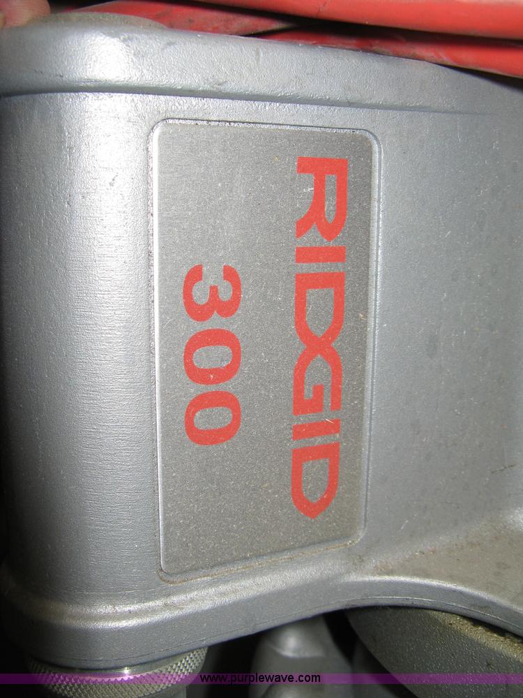 image for item B9563 Ridgid 300-T2 power drive complete pipe threader