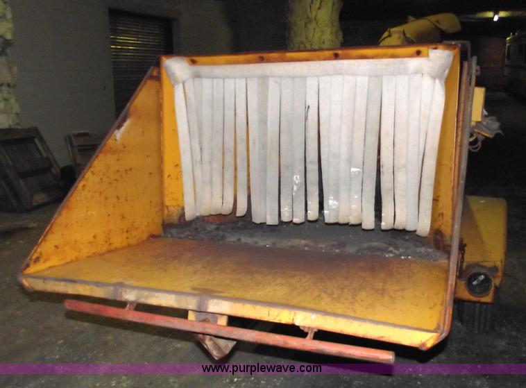 image for item C5501 Mits M&M wood chipper with drum cutter