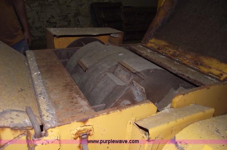 image for item C5501 Mits M&M wood chipper with drum cutter