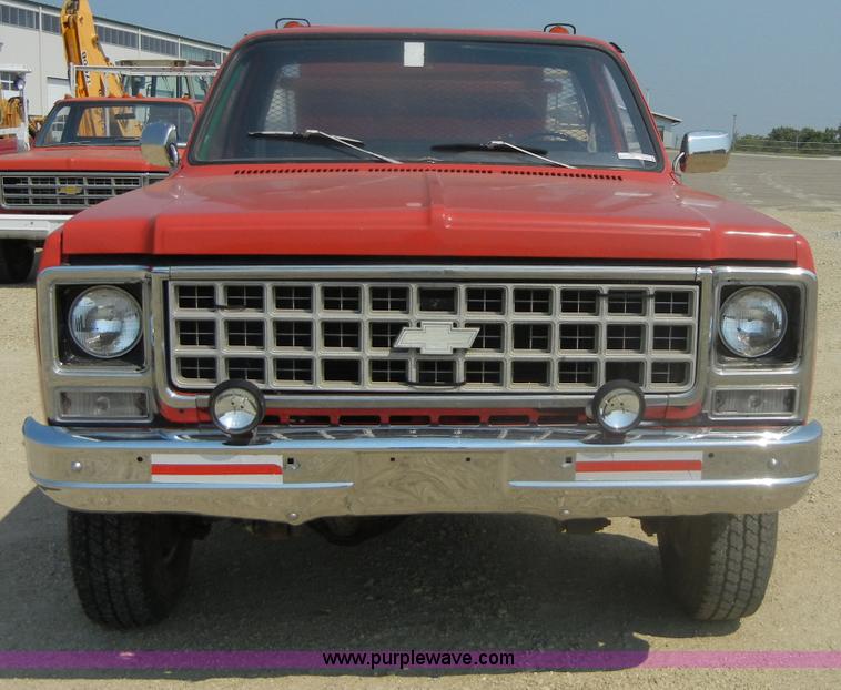image for item D9919 1980 Chevrolet K30 Custom Deluxe pickup truck