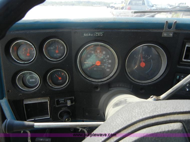 image for item D9920 1977 Chevrolet C20 Custom Deluxe pickup truck