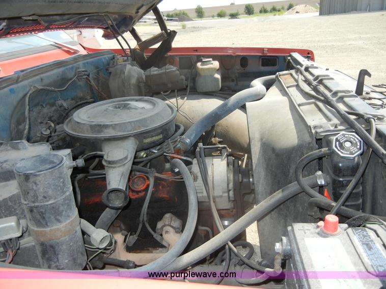 image for item D9920 1977 Chevrolet C20 Custom Deluxe pickup truck