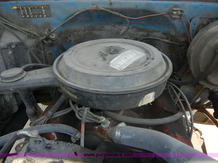 image for item D9920 1977 Chevrolet C20 Custom Deluxe pickup truck