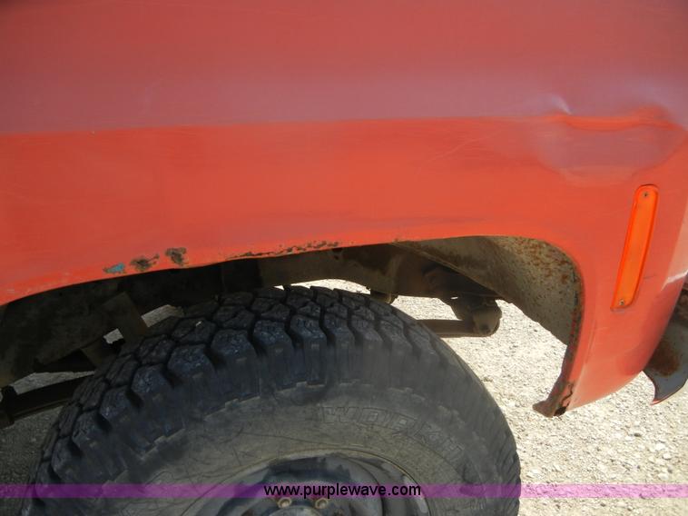 image for item D9920 1977 Chevrolet C20 Custom Deluxe pickup truck